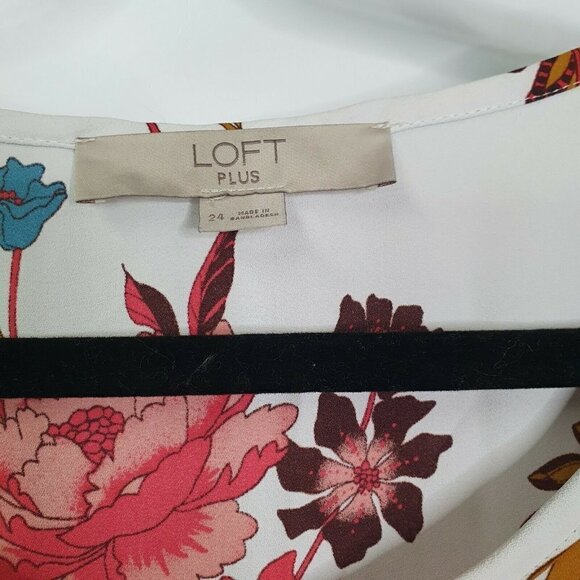 Ann Taylor LOFT Plus White Floral Blouse Top Ruffle Sleeve Keyhole Neck Size 24 - Picture 4 of 6
